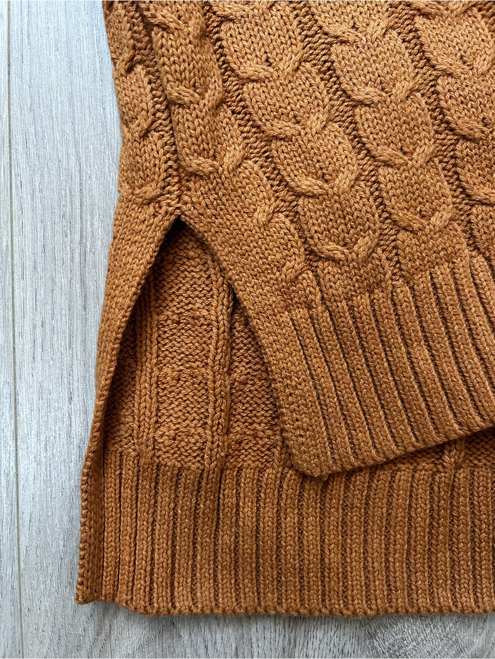 cupcakes & cashmere Cable-Knit V-Neck Sweater Vest in Rust - Picture 4 of 5